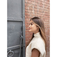 Load image into Gallery viewer, Heart mini hoops