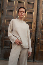 Load image into Gallery viewer, Star Hoops S/L